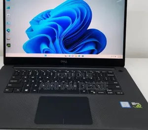 New Laptop Dell 16GB Intel Core i7 SSD 512GB