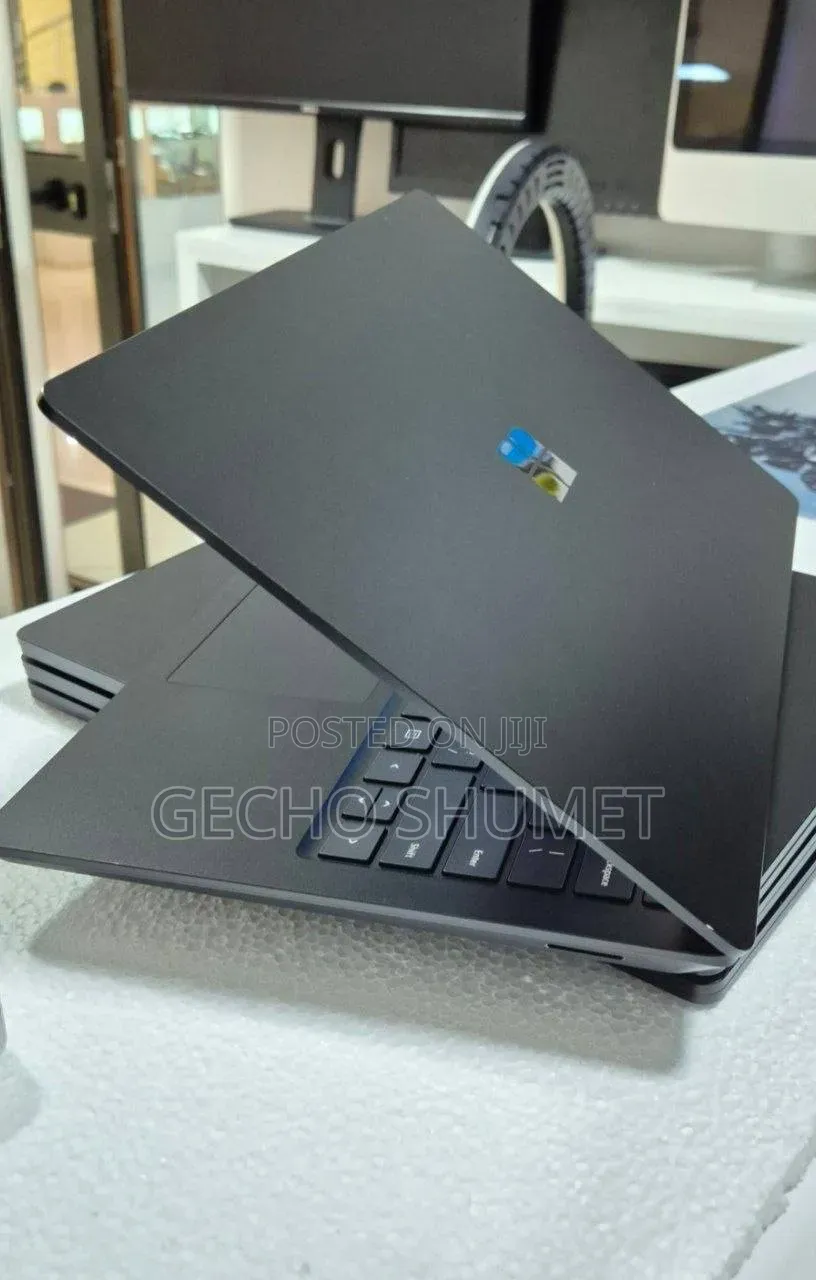 New Laptop Microsoft Surface Laptop 3 16GB Intel Core i7 SSD 256GB