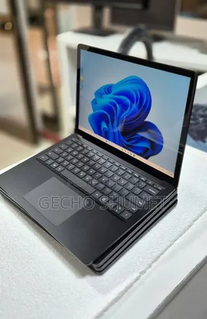 New Laptop Microsoft Surface Laptop 3 16GB Intel Core i7 SSD 256GB
