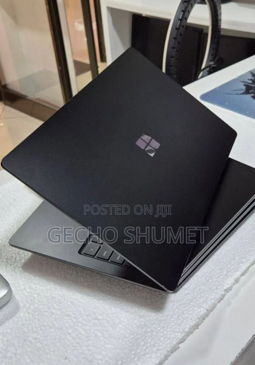 New Laptop Microsoft Surface Laptop 3 16GB Intel Core i7 SSD 256GB