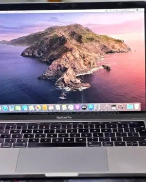 New Laptop Apple MacBook Pro 2019 16GB Intel Core i7 SSD 1T