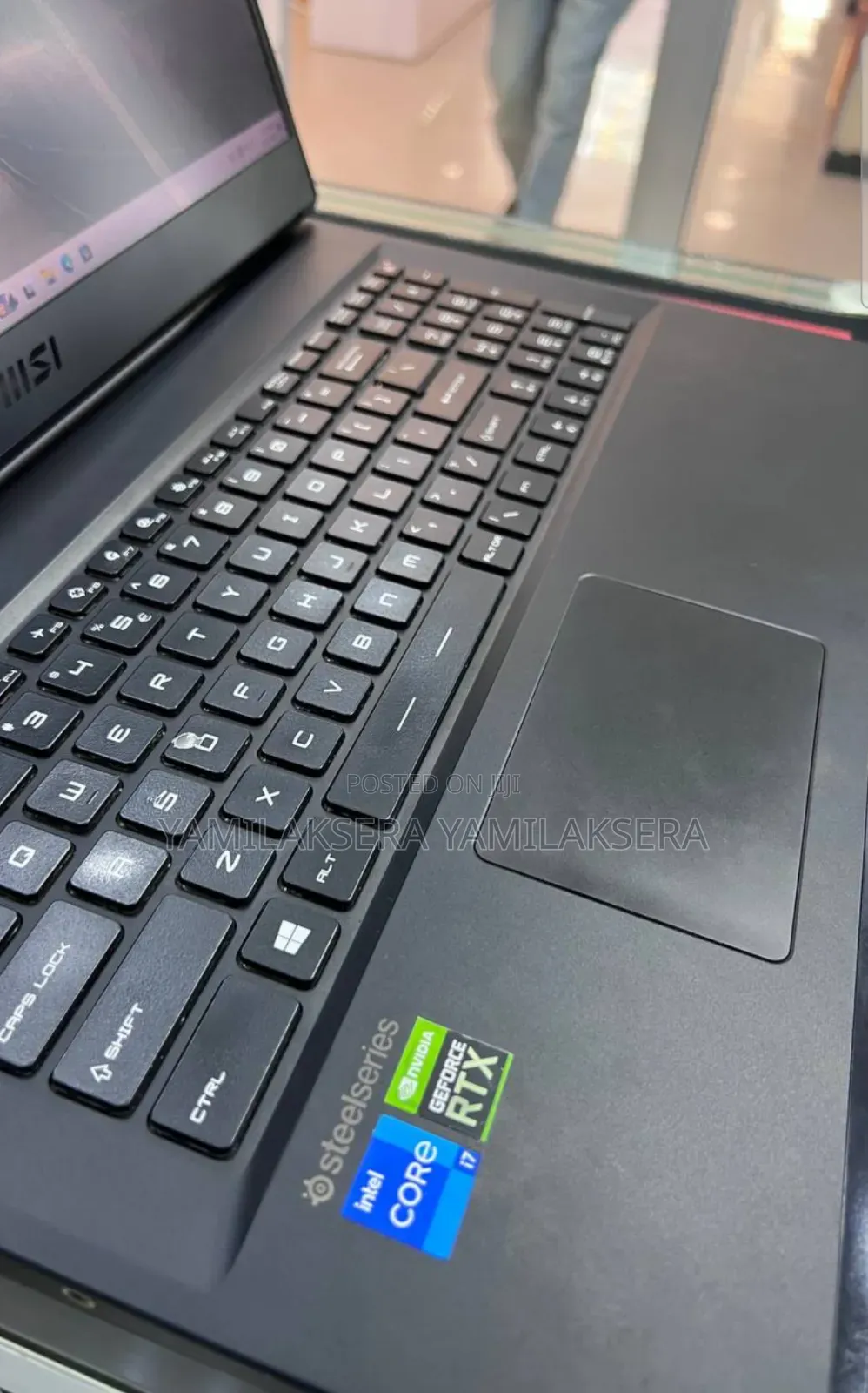 New Laptop MSI GP75 Leopard 16GB Intel Core i7 SSD 512GB