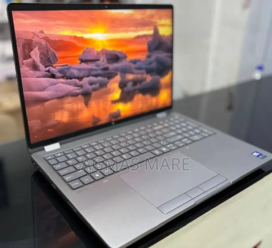 New Laptop HP 32GB Intel Core Ultra 7 SSD 1T
