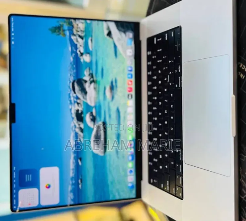 New Laptop Apple MacBook Pro 2021 M1 Max 32GB Apple M1 Max SSD 1T