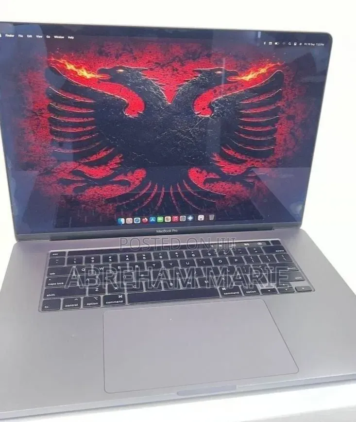 New Laptop Apple MacBook Pro 2019 32GB Intel Core i9 SSHD (Hybrid) 1T
