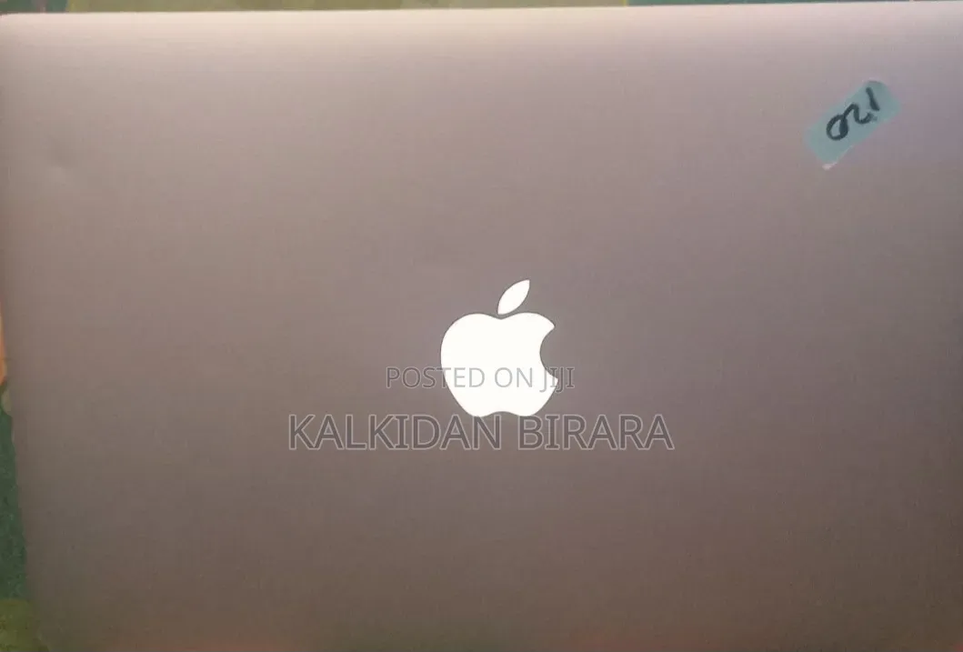 New Laptop Apple MacBook Air 2017 8GB Intel Core i7 SSD 128GB
