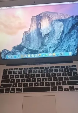New Laptop Apple MacBook Air 2017 8GB Intel Core i7 SSD 128GB