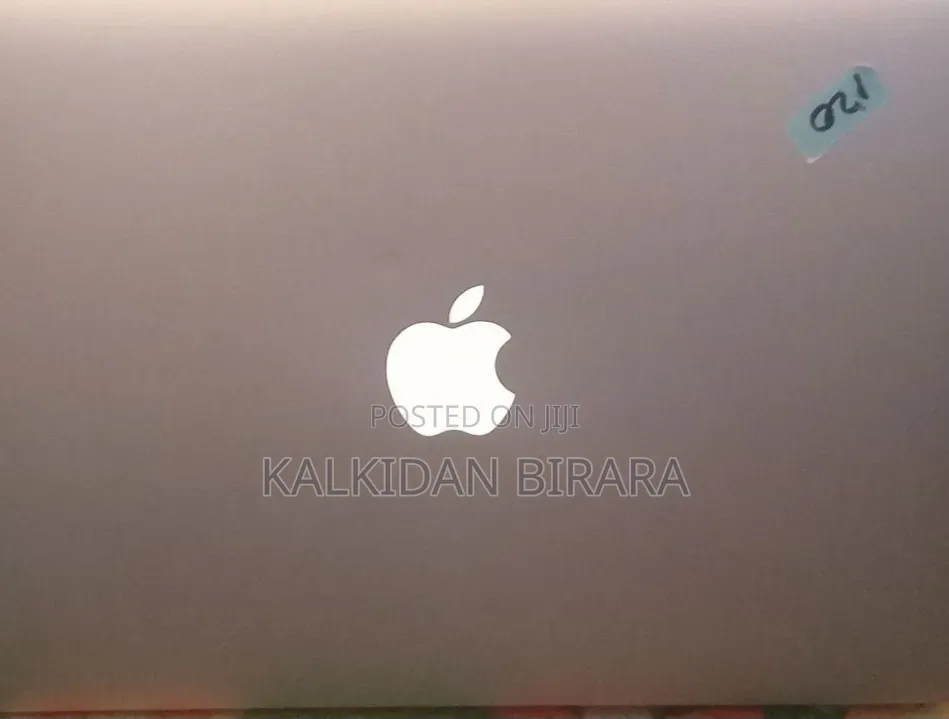 New Laptop Apple MacBook Air 2017 8GB Intel Core i7 SSD 128GB