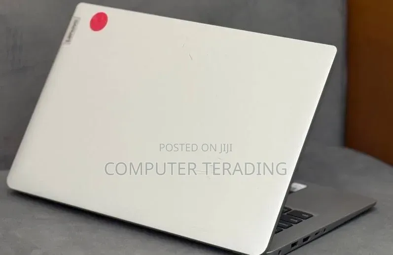 New Laptop Lenovo Ideapad 3 8GB Intel Core i5 SSD 512GB