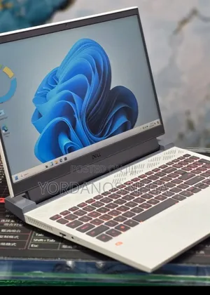 New Laptop Dell G15 5511 16GB AMD Ryzen 7 SSD 512GB