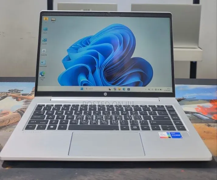 New Laptop HP EliteBook 640 G10 16GB Intel Core i7 SSD 1T