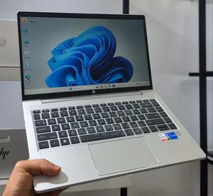 New Laptop HP EliteBook 640 G10 16GB Intel Core i7 SSD 1T