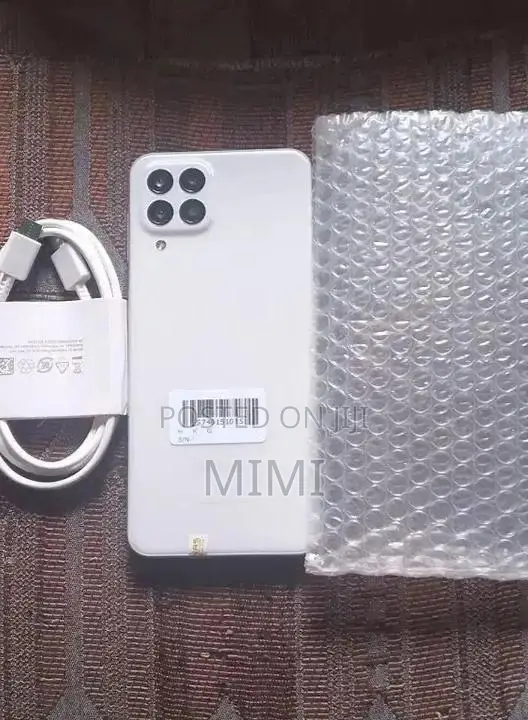 New Samsung Galaxy M33 5G 128 GB White