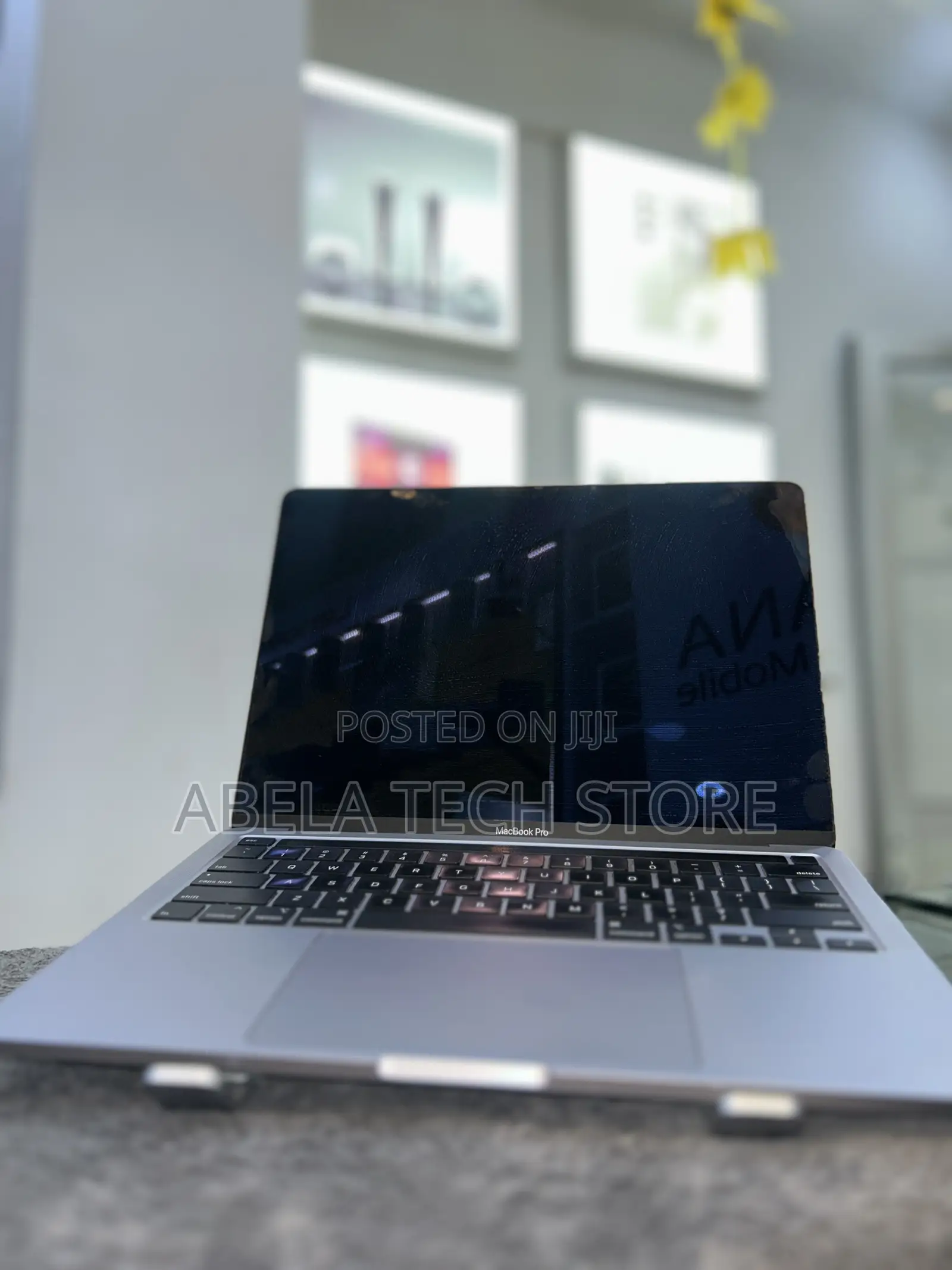 Laptop Apple MacBook Pro 2020 8GB eMMC 256GB