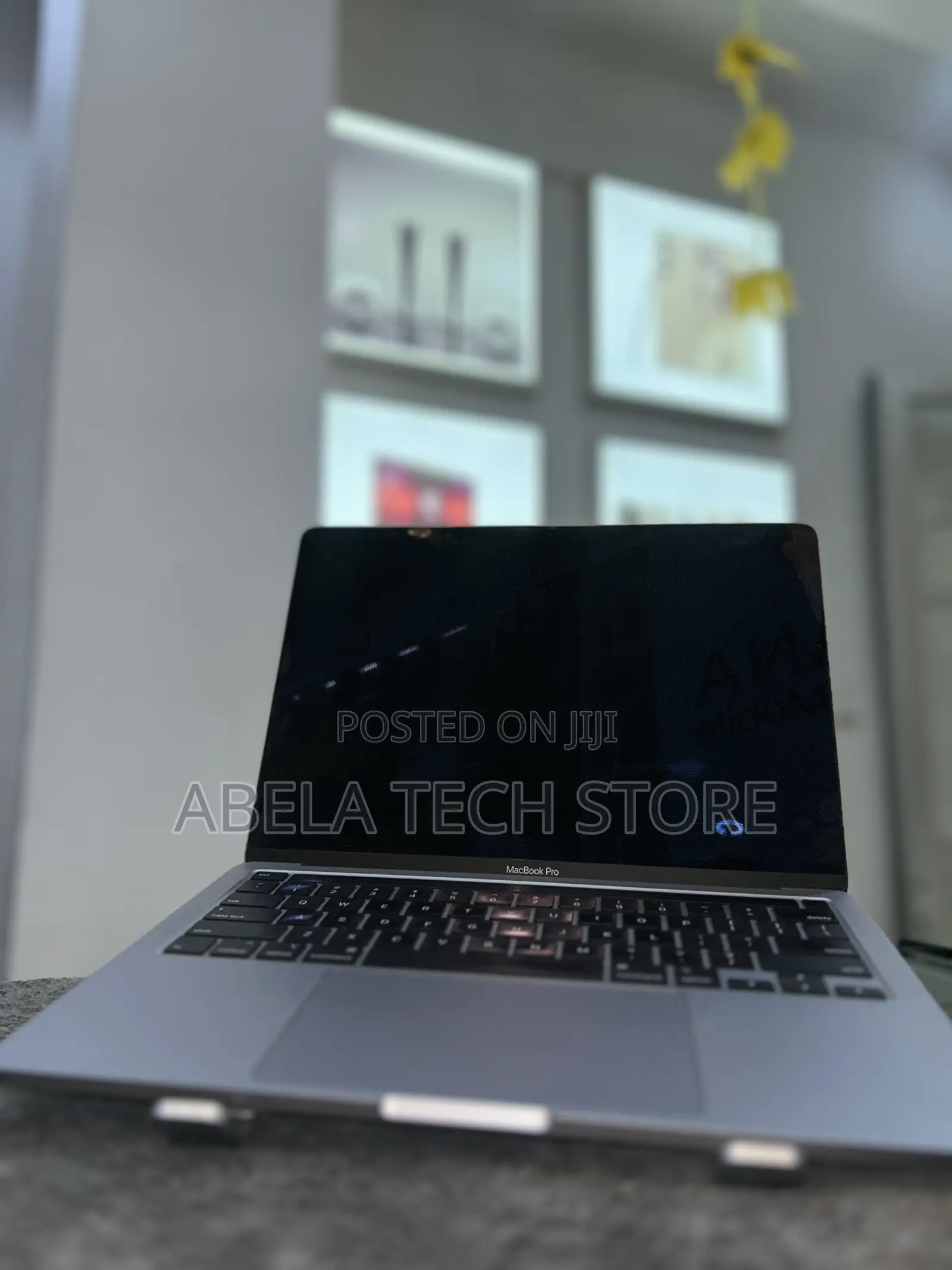 Laptop Apple MacBook Pro 2020 8GB eMMC 256GB