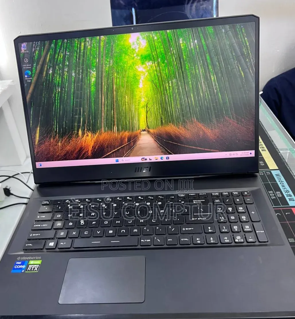 New Laptop MSI Pulse GL76 16GB Intel Core i7 SSD 512GB