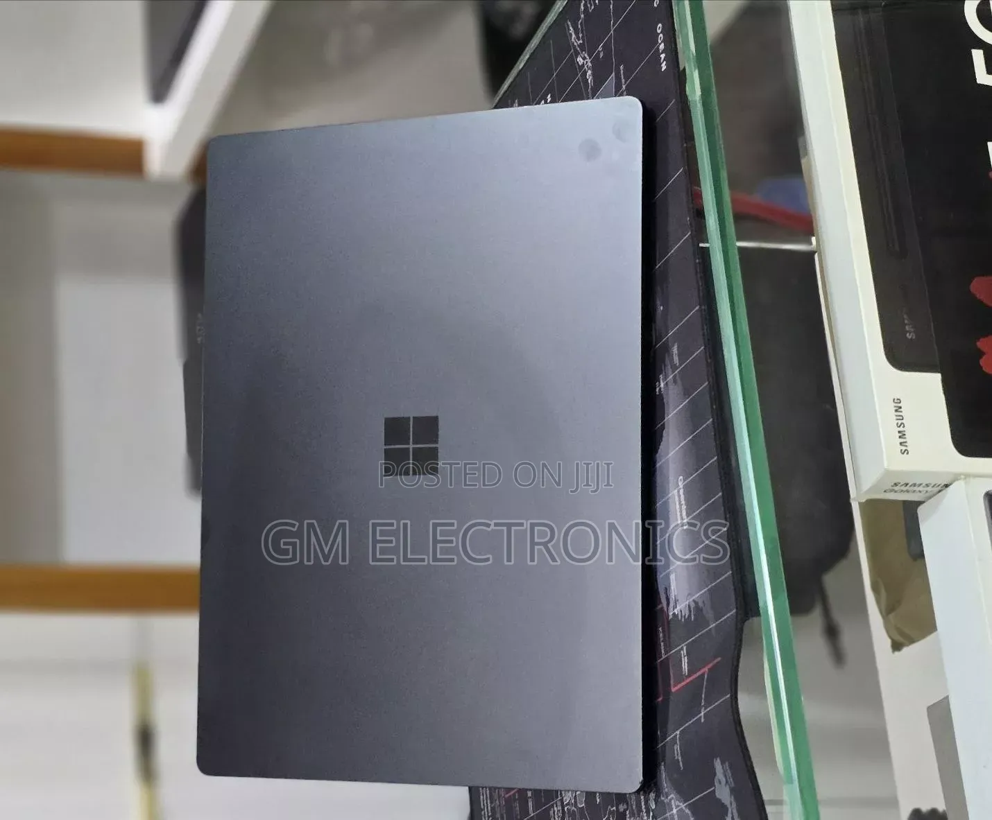 New Laptop Microsoft Surface 32GB Intel Core i7 SSD 1T