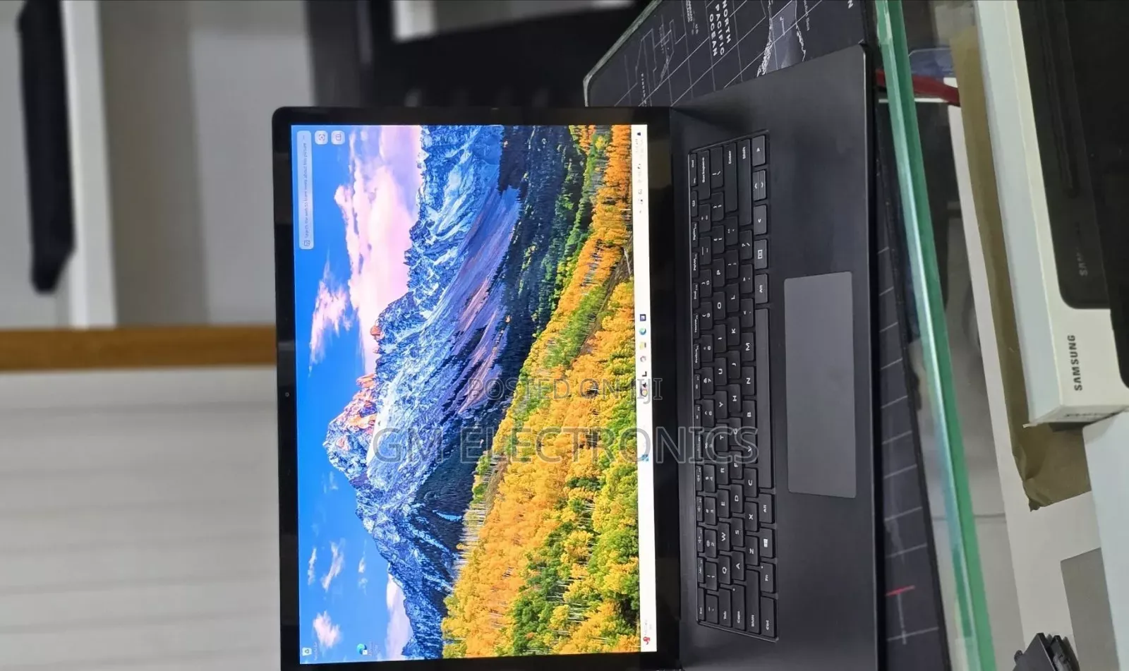 New Laptop Microsoft Surface 32GB Intel Core i7 SSD 1T