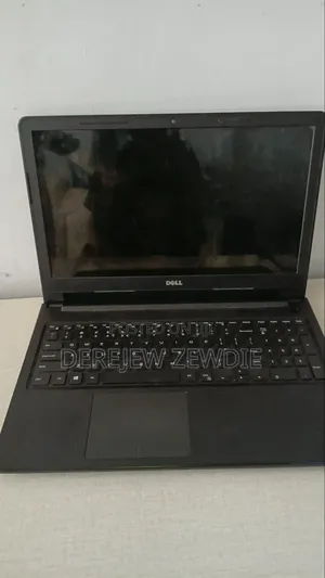 Laptop Dell XPS 15 4GB Intel Core i5 HDD 1T