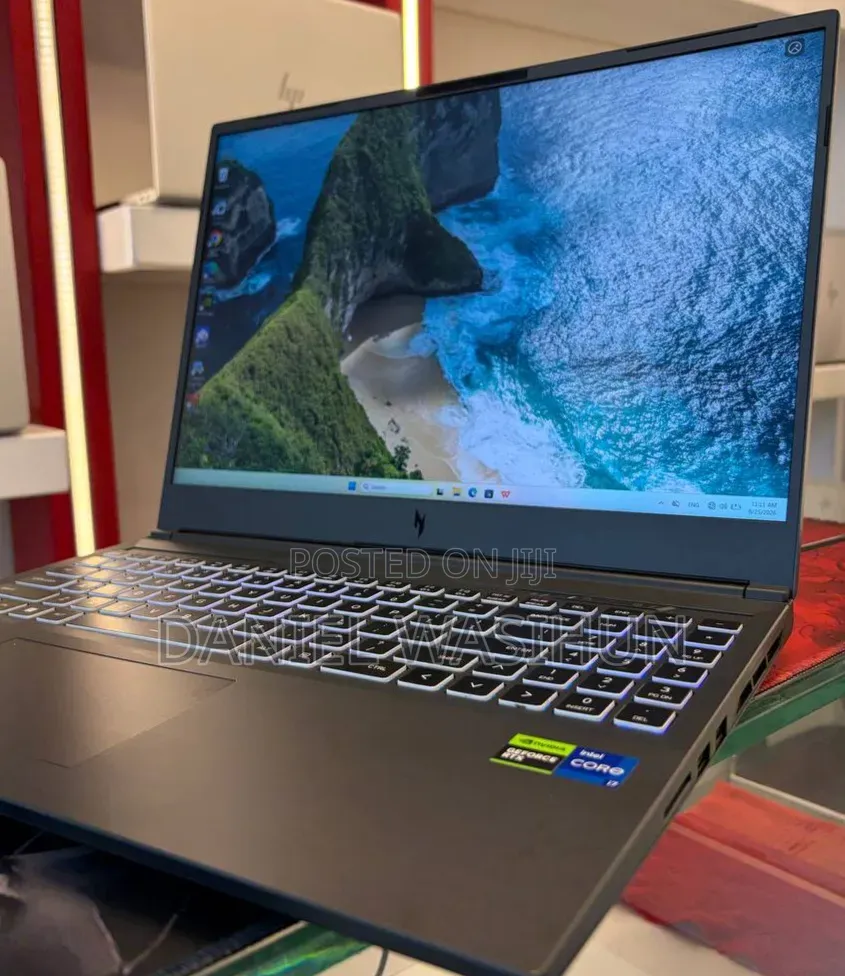 New Laptop Acer Nitro V 16 16GB Intel Core i7 SSD 1T