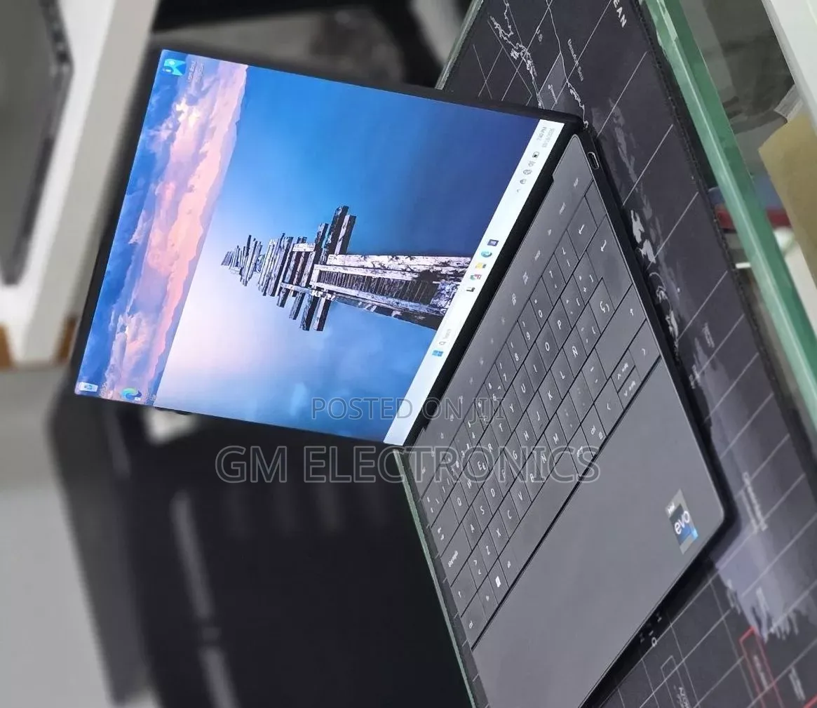 New Laptop Dell XPS 15 16GB Intel Core i7 SSD 512GB