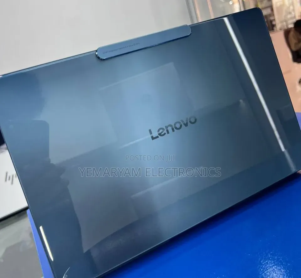 New Laptop Lenovo Yoga Slim 7 16GB Intel Core Ultra 7 SSD 512GB