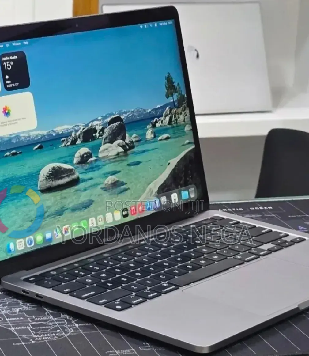 New Laptop Apple MacBook Pro 2022 M2 16GB Apple M2 SSD 256GB