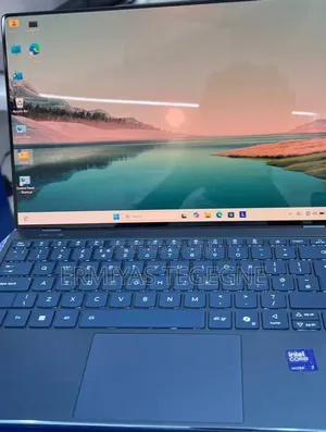 New Laptop Lenovo ThinkPad X1 Carbon 16GB Intel Core Ultra 7 SSD 512GB