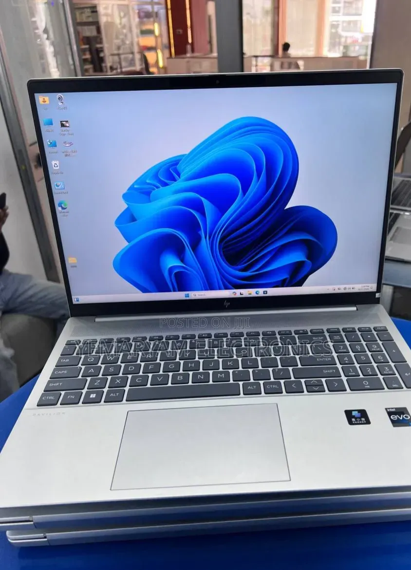 New Laptop HP Pavilion 15 16GB Intel Core i7 SSD 1T
