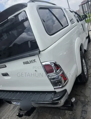 Toyota Hilux 2014 White
