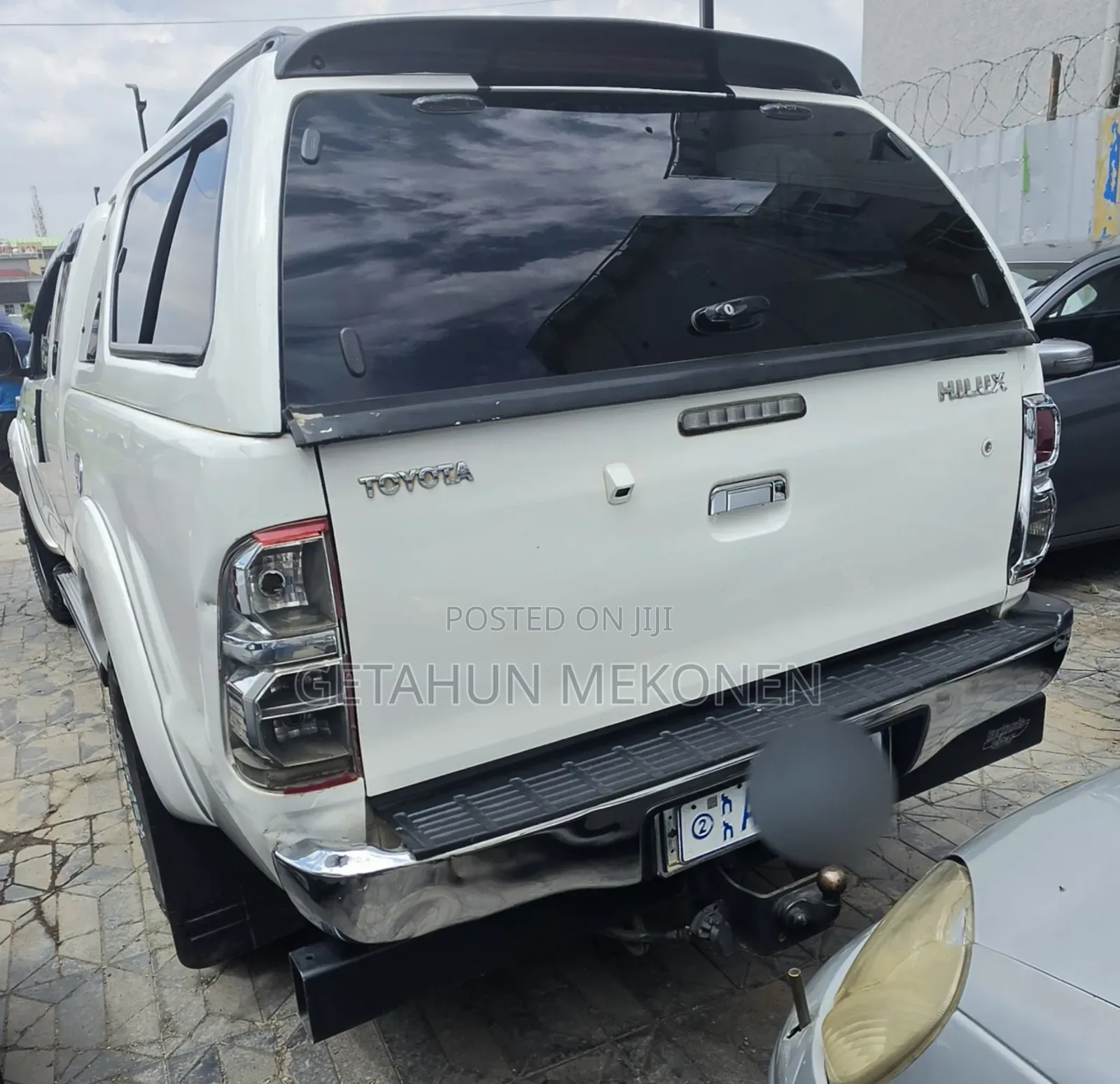 Toyota Hilux 2014 White