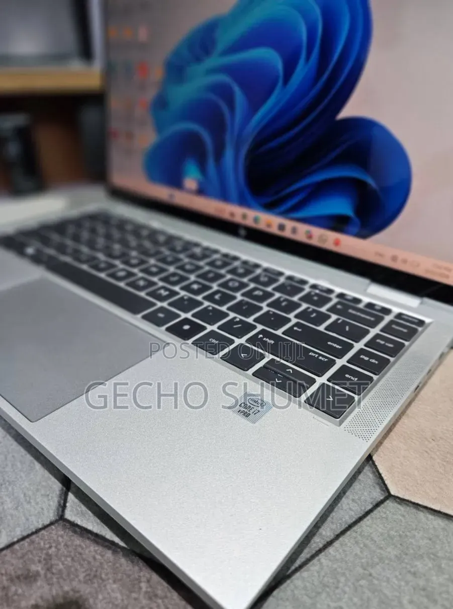 New Laptop HP EliteBook x360 1040 G7 16GB Intel Core i7 SSD 512GB