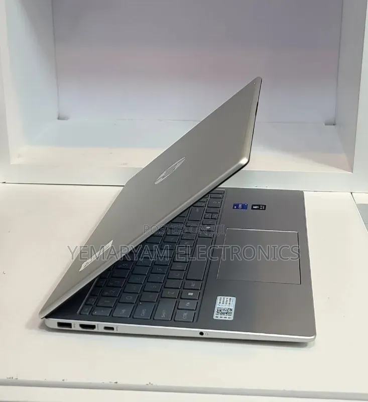 New Laptop HP Stream Notebook 16GB Intel Core i7 SSD 1T