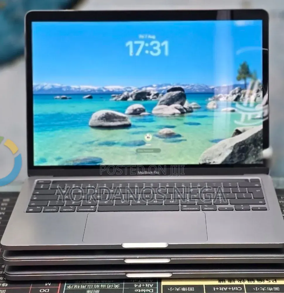 New Laptop Apple MacBook Pro 2020 M1 8GB Apple M1 SSD 512GB