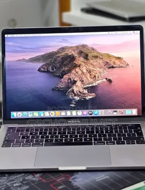 New Laptop Apple MacBook Pro 2019 16GB Intel Core i7 SSD 1T