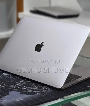New Laptop Apple MacBook Pro 2019 16GB Intel Core i7 SSD 1T
