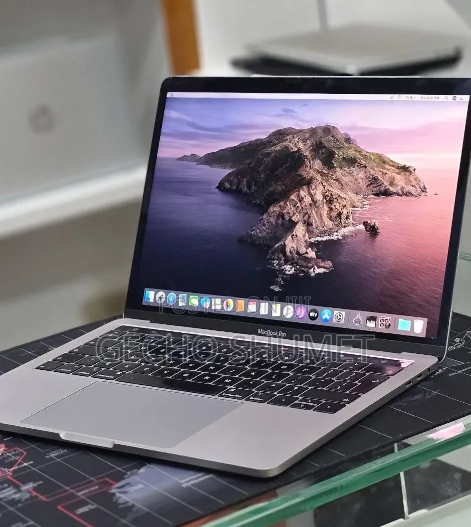 New Laptop Apple MacBook Pro 2019 16GB Intel Core i7 SSD 1T