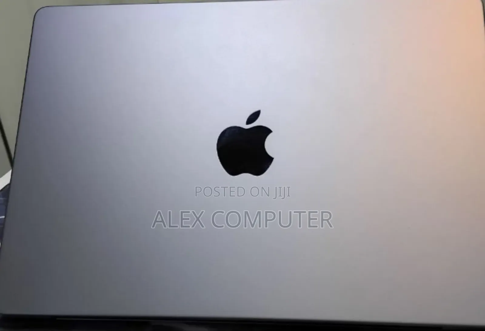 New Laptop Apple MacBook Pro 2021 M1 32GB Apple M1 Pro SSD 512GB