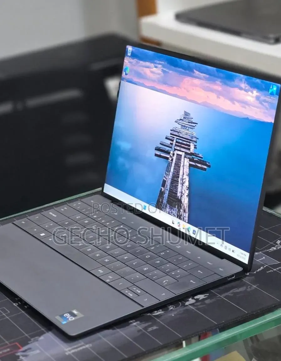 New Laptop Dell XPS 13 16GB Intel Core i7 SSD 512GB