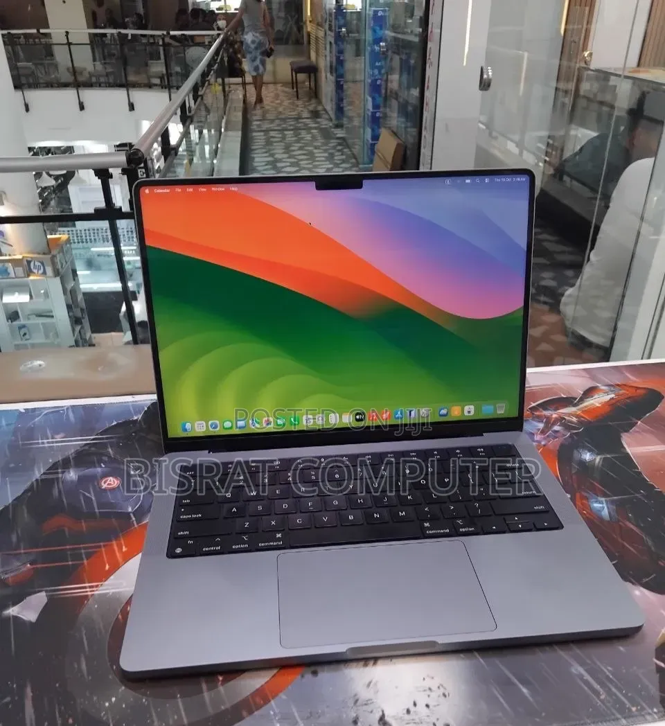 New Laptop Apple MacBook Pro 2021 M1 32GB Apple M1 Pro SSD 1T