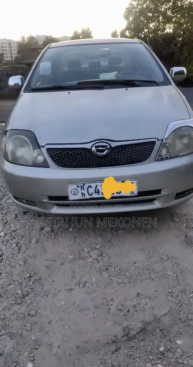 Toyota Corolla 2004 Gold