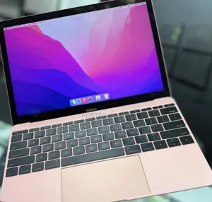 New Laptop Apple MacBook Pro 2017 8GB Intel Core M3 SSHD (Hybrid) 256GB