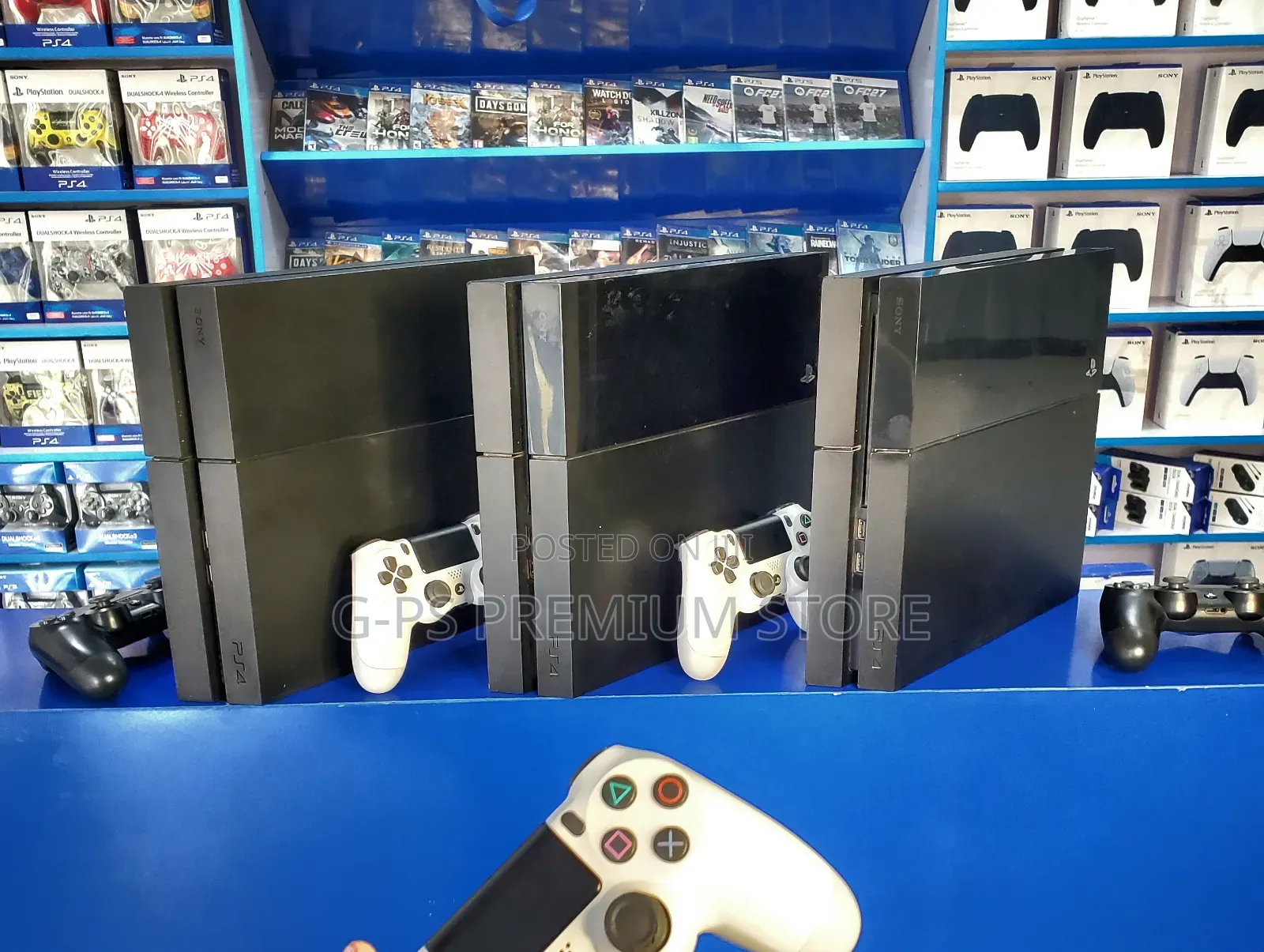 PS4 Fat Almost New – GTA 5 + 10 Games
‎