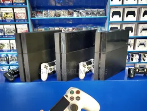 PS4 Fat Almost New – GTA 5 + 10 Games
‎