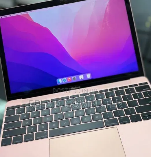 New Laptop Apple MacBook Pro 2017 8GB Intel Core M3 SSHD (Hybrid) 256GB
