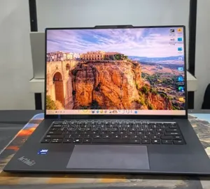 New Laptop Lenovo ThinkPad 13 32GB Intel Core Ultra 7 SSD 1T