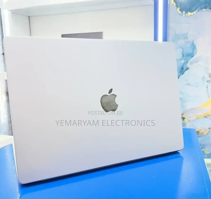 New Laptop Apple MacBook Pro 2021 M1 32GB Apple M1 Max SSD 1T