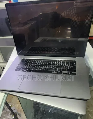 New Laptop Apple MacBook Pro 2019 16GB Intel Core i7 SSD 512GB