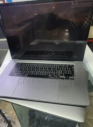 New Laptop Apple MacBook Pro 2019 16GB Intel Core i7 SSD 512GB