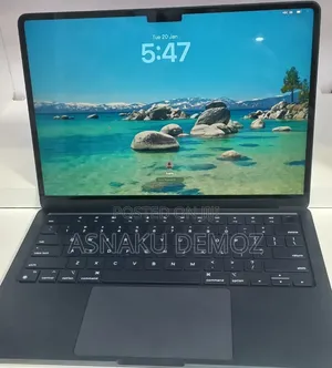 New Laptop Apple MacBook Air 2022 M2 8GB Apple M2 SSD 256GB